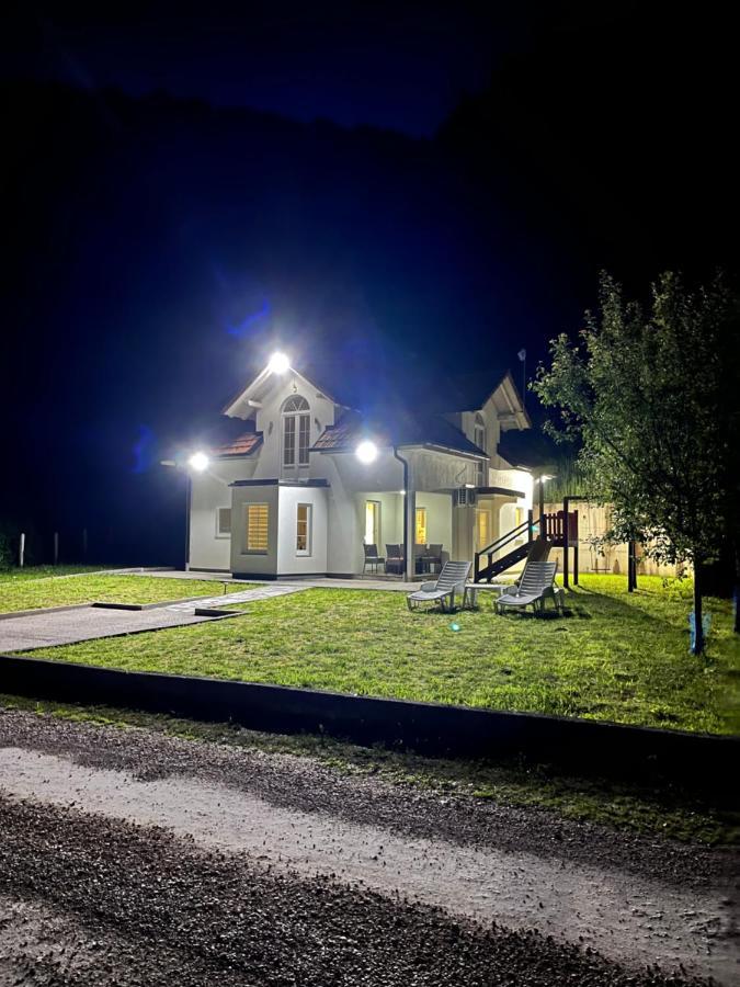 Cobras Plivsko Jezero, Jajce Villa Bagian luar foto
