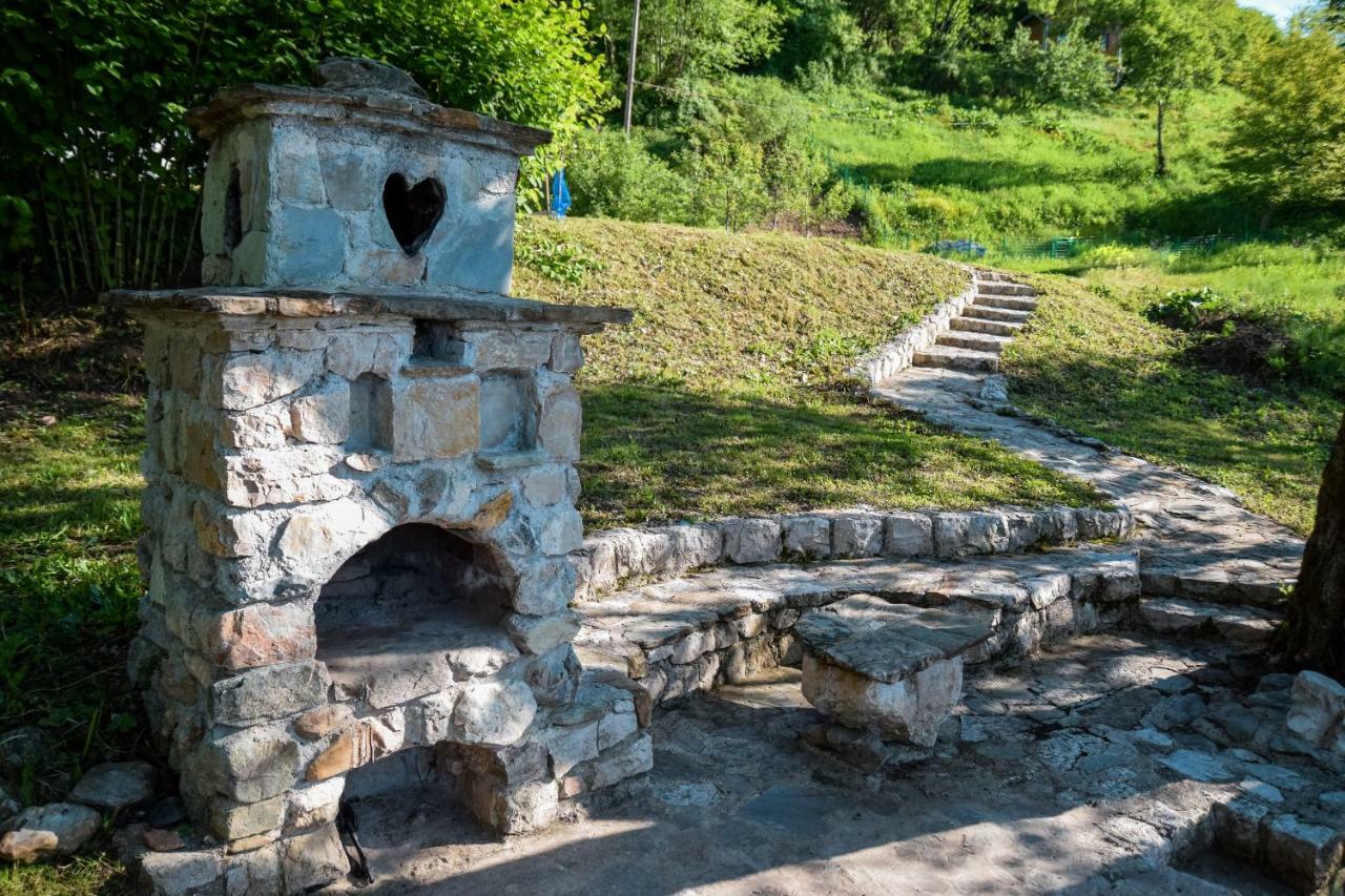 Cobras Plivsko Jezero, Jajce Villa Bagian luar foto